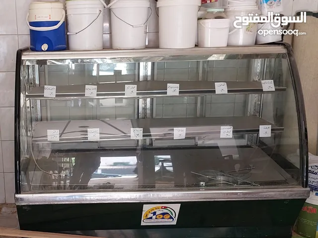 ثلاجة غرض معجنات ممتازه للبيع في ضاحيه الامير حسن لتواصل رجاء التواصل عبر الرقم المذكور