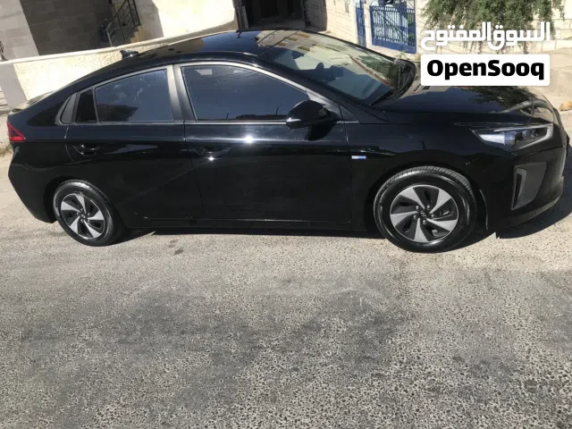 2017 هيونداي ايونيك Standard