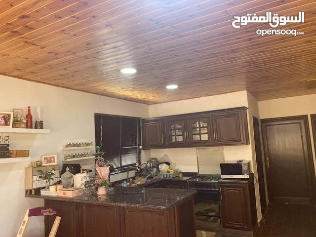 330 m2 5 Bedrooms Villa for Sale in Irbid Al Hay Al Janooby