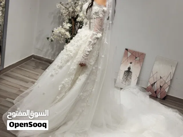 فستان زفاف للبيع