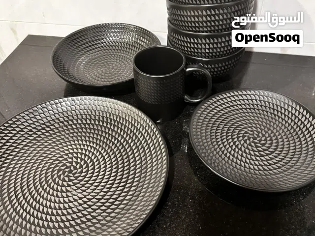 Like-new kitchenware