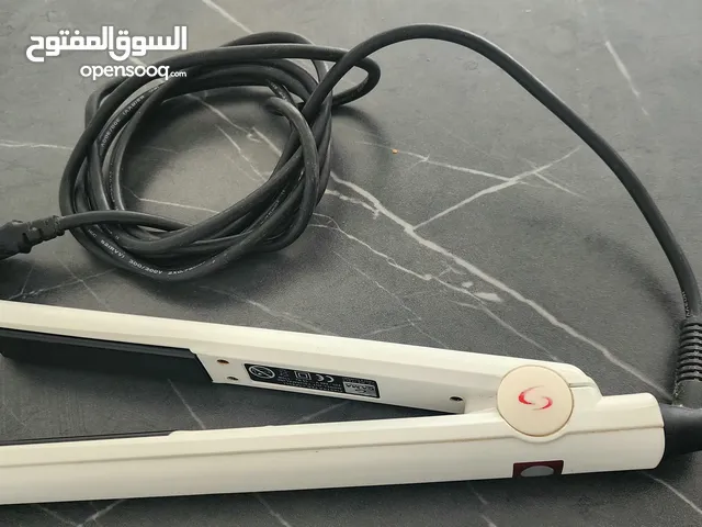 Hair straightener (flat iron) 30 aed only