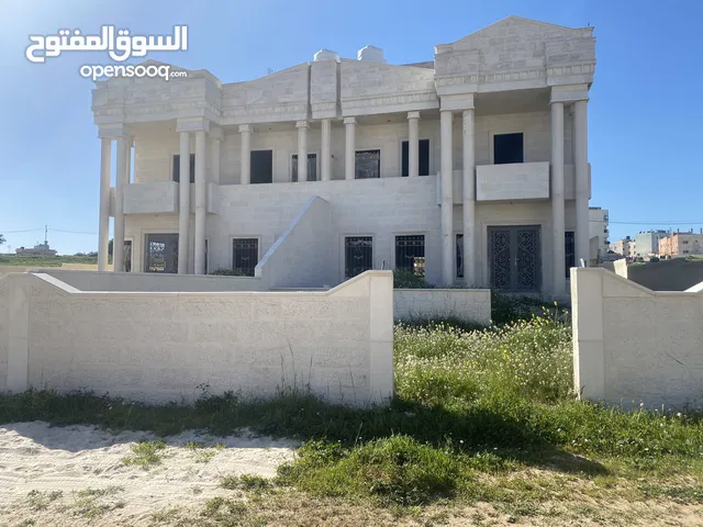 320m2 More than 6 bedrooms Villa for Sale in Amman Sahab