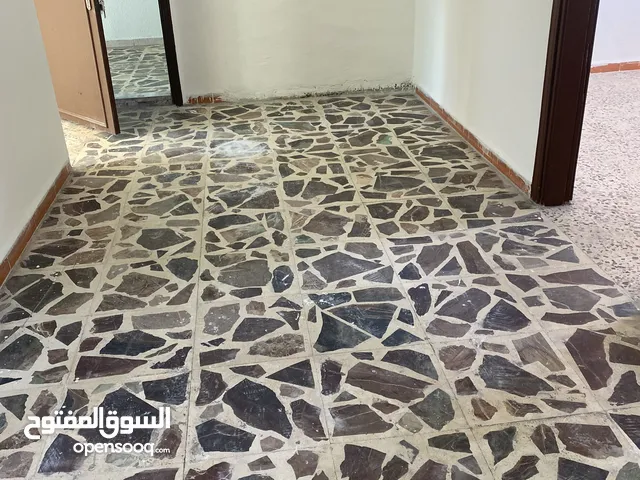شقه للإيجار في القويسمه قرب نفق الصناعه