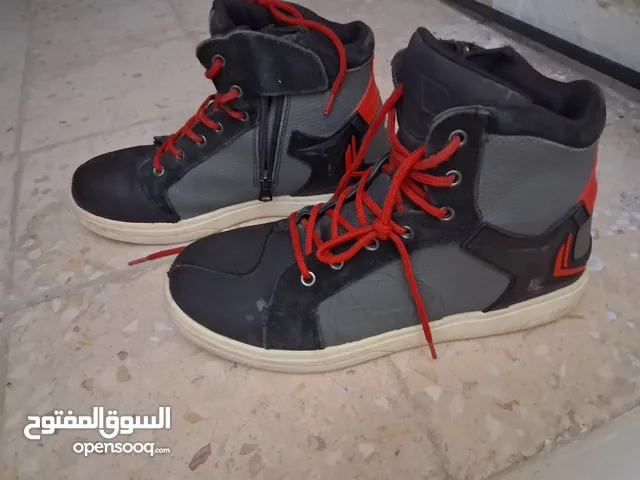 الفرزه بالكامل ملابس دراج ماركة عالمية