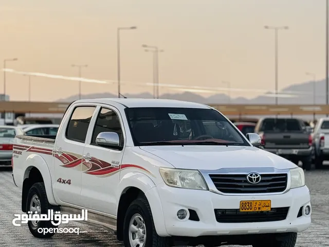 Toyota Hilux 2015 in Al Dakhiliya