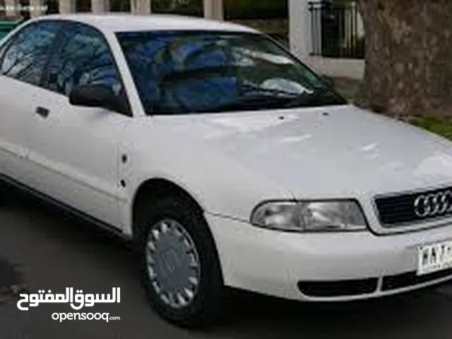 مطلوب سياره اودي a4 مشطوبه تومتيك او قير عادي