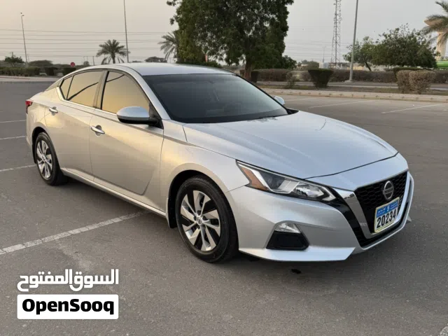 2020 نيسان التيما S
