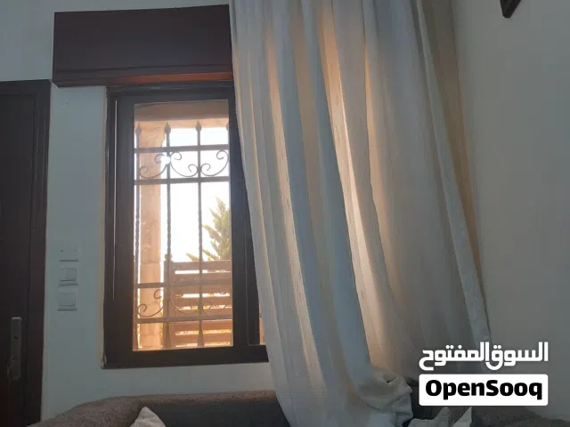 مطلوب شريكة سكن بنت مع بنات
