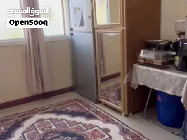 غرفتين وصالة للايجار بالغرافة / 2bhk for rent in Gharrafah