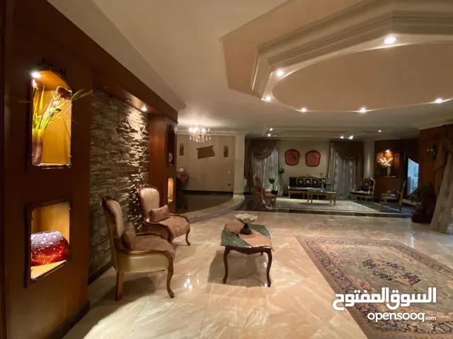 350 m2 4 Bedrooms Apartments for Rent in Cairo First Settlement