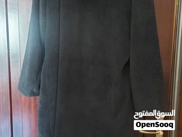 روب رجالي جديد طويل من SHEIN قماشة دافية وناعمة مع طاقية و حزام لون سكني غامق قياس لارج