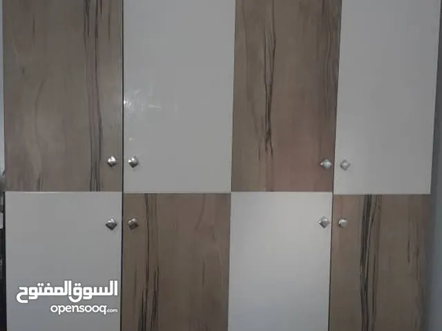 دولاب استعمال نظيف وسدة