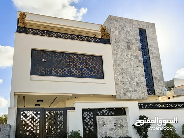 900m2 4 Bedrooms Villa for Sale in Tripoli Al-Serraj