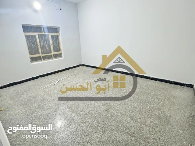 300 m2 5 Bedrooms Townhouse for Rent in Basra Other