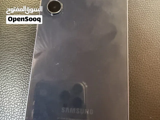 Samsung Galaxy A55 بحالة ممتازة مع العلبة والشاحن والكفر – فرصة مميزة