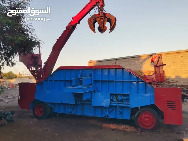 مكبس سيارات متنقل نظيف نظيف