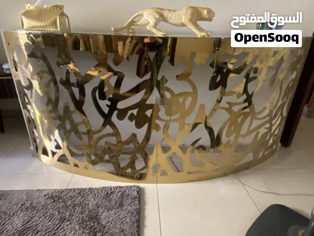 كونسول نحاس محفور بالكامل بالخط العربي مفرغ يدوي تحفه فنيه للمدخل والضيافه حجم كبير جديد غير مستخدم