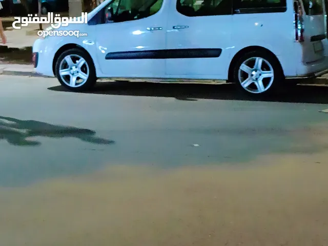 Used Peugeot Partner in Meknes