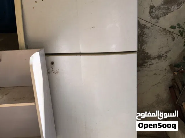 ثلاجة للبيع