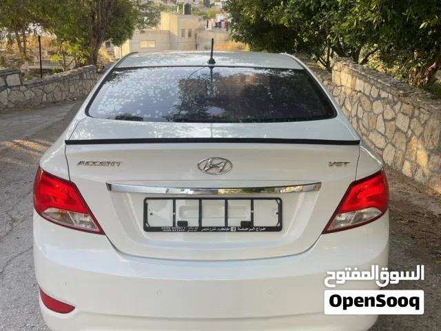 2016 Hyundai Accent Standard
