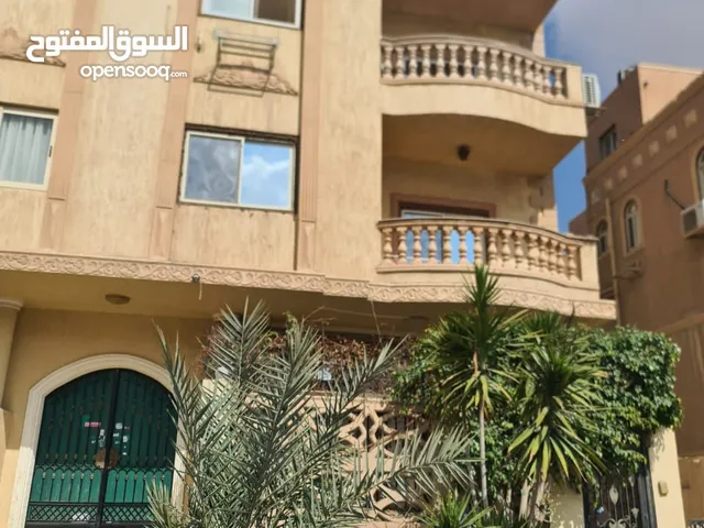 180m2 4 Bedrooms Villa for Sale in Cairo First Settlement