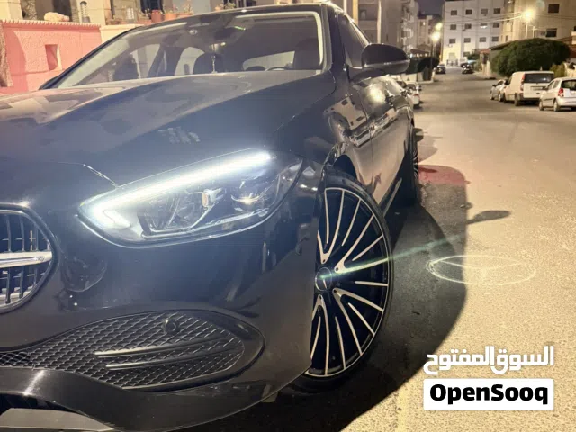 2022 مرسيدس بنز الفئة-C C 220