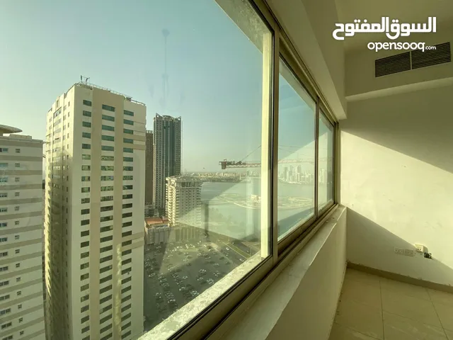 1900ft 3 Bedrooms Apartments for Rent in Sharjah Al Majaz