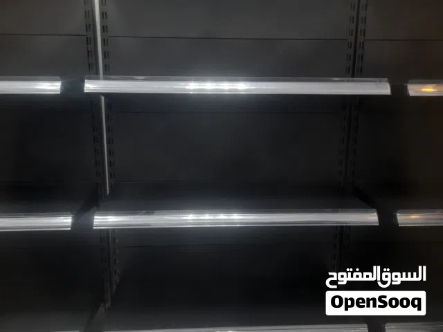 ارفف وثلاجات للبيع بحاله جيده جدا وكثير نظيفه