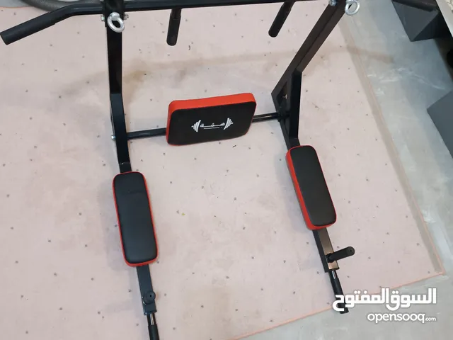 أداة رياضية متكاملة لاستعمالات متعددة (مع القطع اللازمة لتركيبها)