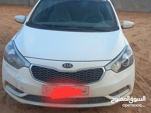 Used Kia Cerato in Tripoli