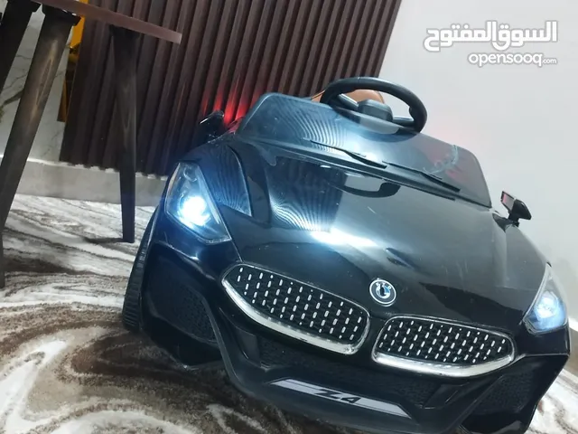 سيارة اطفال بي ام z4 بسعر مناسب جدا