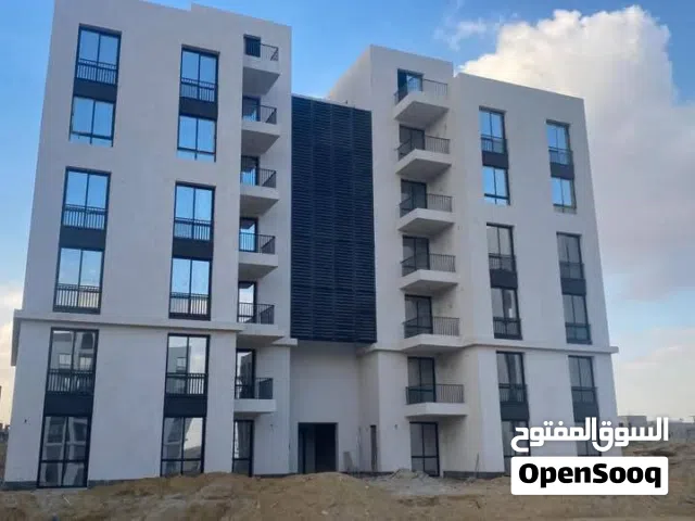 شقه 180 متر بكمبوند I west حدائق اكتوبر بسعر لقطه للبيع مطلوب اوفر 400 الف