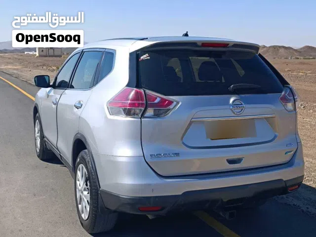 Used Nissan Rogue in Al Dakhiliya