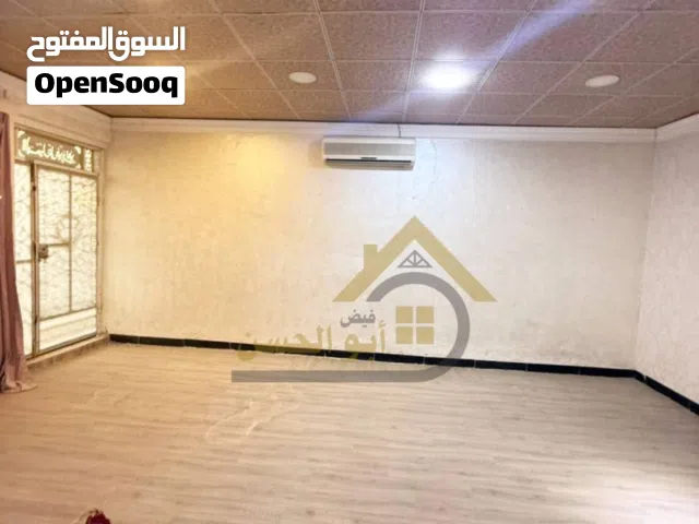 350 m2 3 Bedrooms Townhouse for Rent in Basra Saie