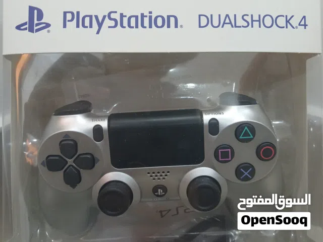 كونترولر ps4 جديد كوبي 1 للبيع بسعر 7.5 دينار