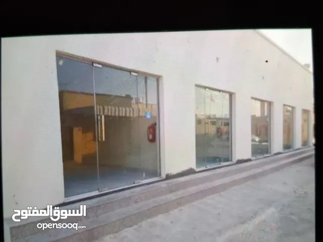 من مالك محلات لاجار و للاستثمار وبيع