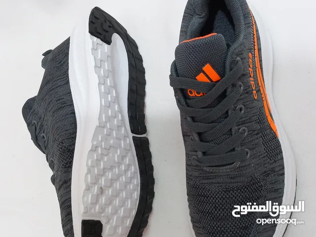 كوتش رجالى فتنامى الصنع