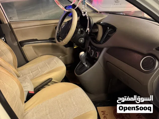 2013 هيونداي i10 Standard