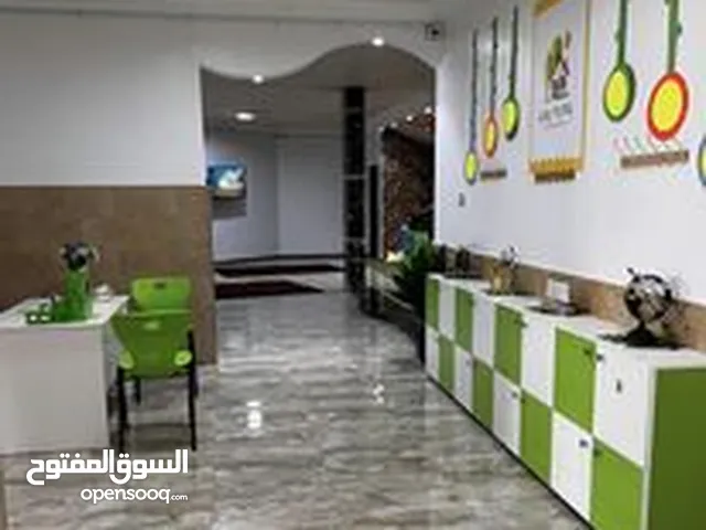 حضانة روضة و مركز دورات للبيع عتبة