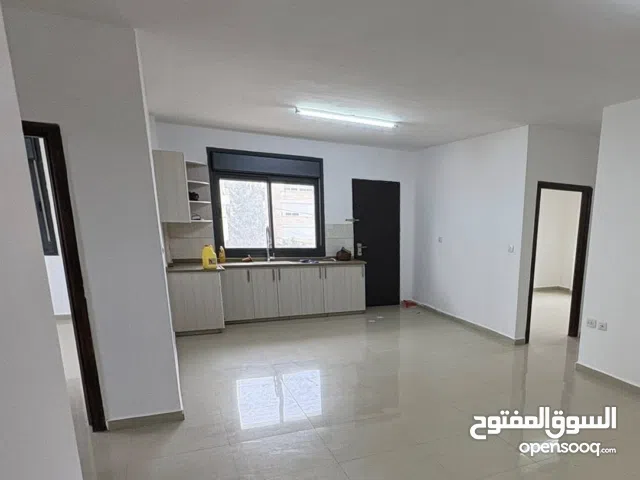 شقة للإيجار – رام الله / بيتونيا - مفرق 17 (قرب كازية الخواجا)