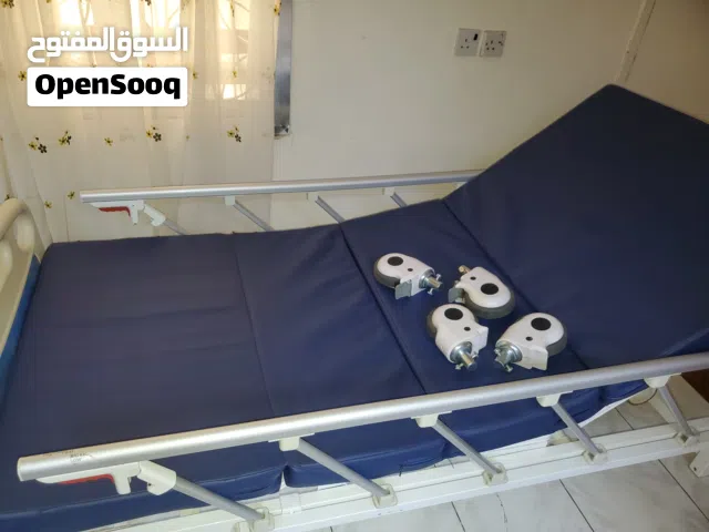 عرصه وبسعر مناسب سرير طبي مع الفرش جديييييد