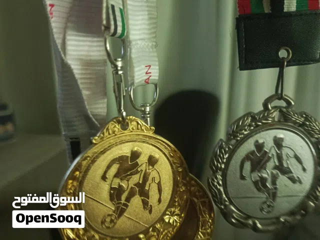 ميداليات 2ذهبي 1 فضية