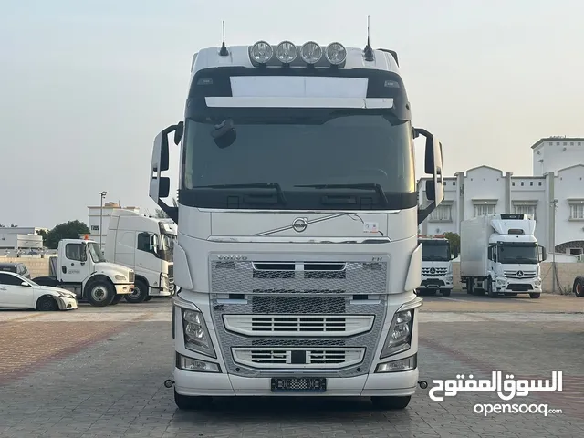 ‎ Volvo tractor unit automatic gear year راس تريلة فولفو جير اتوماتيك 2015