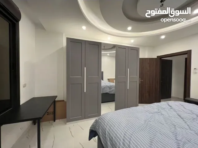 فني تركيب أثاث محترف – تجميع IKEA – بالاضافة الى الاثاث المحلي والمكتبي assmbly furniture