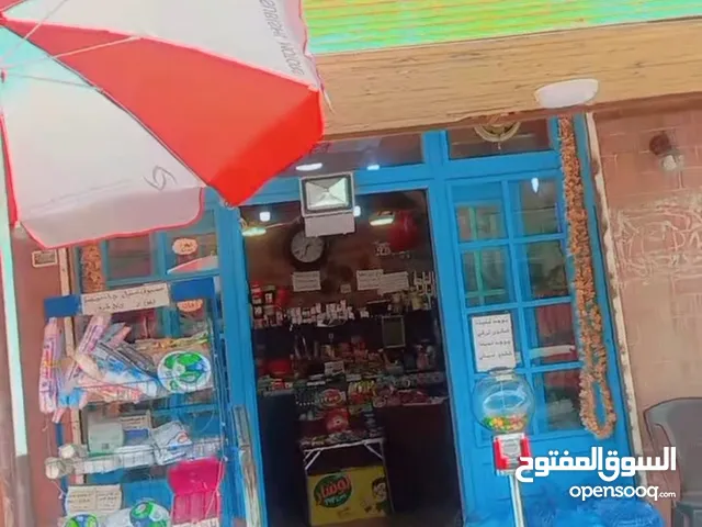 قهوه وسوبر ماركت للبيع بسعر حرق اربد منطقه السوق بجانب البنك العربي على الشارع الرئيسي