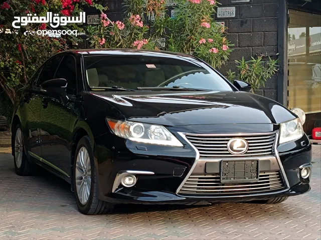 Used Lexus ES in Ajman