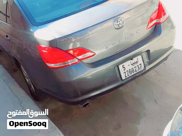 Used Toyota Avalon in Tripoli