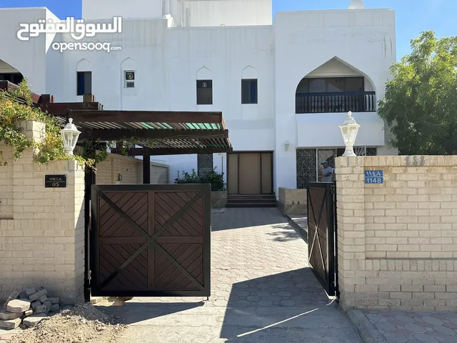 Villa for Rent - Qurm, Near PDO