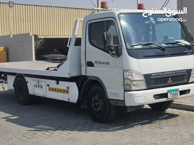 Mitsubishi Fuso Model 2013 V4 Diesel in same condition For sale GCC Car recovery